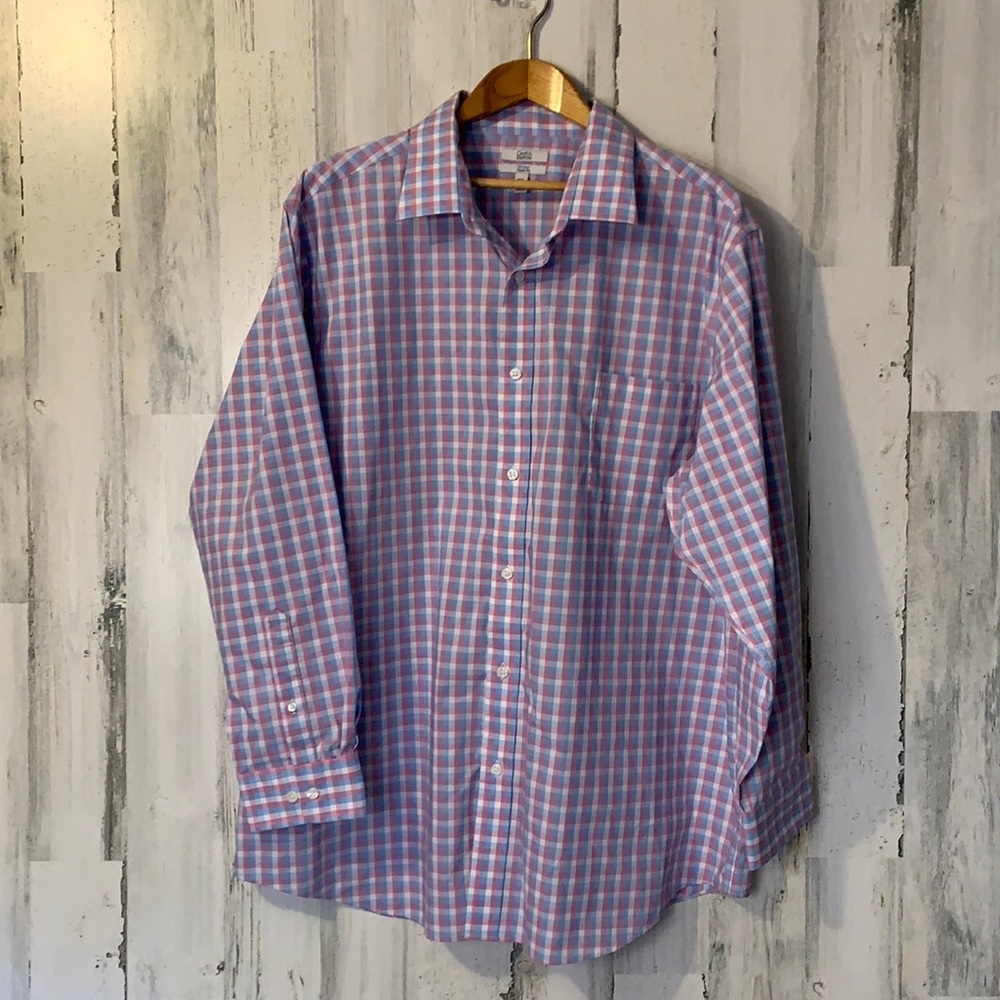 - #N8 - Men’s  - Size 34 - Croft & Barrow No Iron Dress Shirt